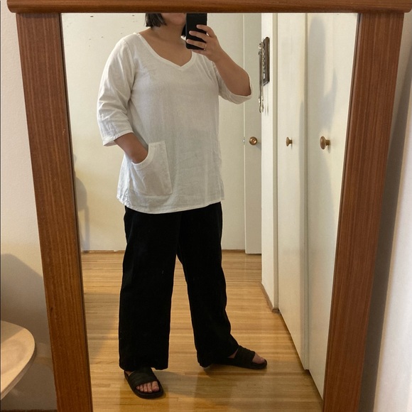 Blue Sky Linen blend Top - Picture 2 of 4